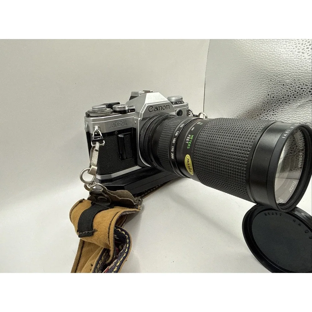 Canon AE-1 SLR 35mm Film Camera w/ Vivitar Lens FD 100-200mm 1:4 Close Focusing